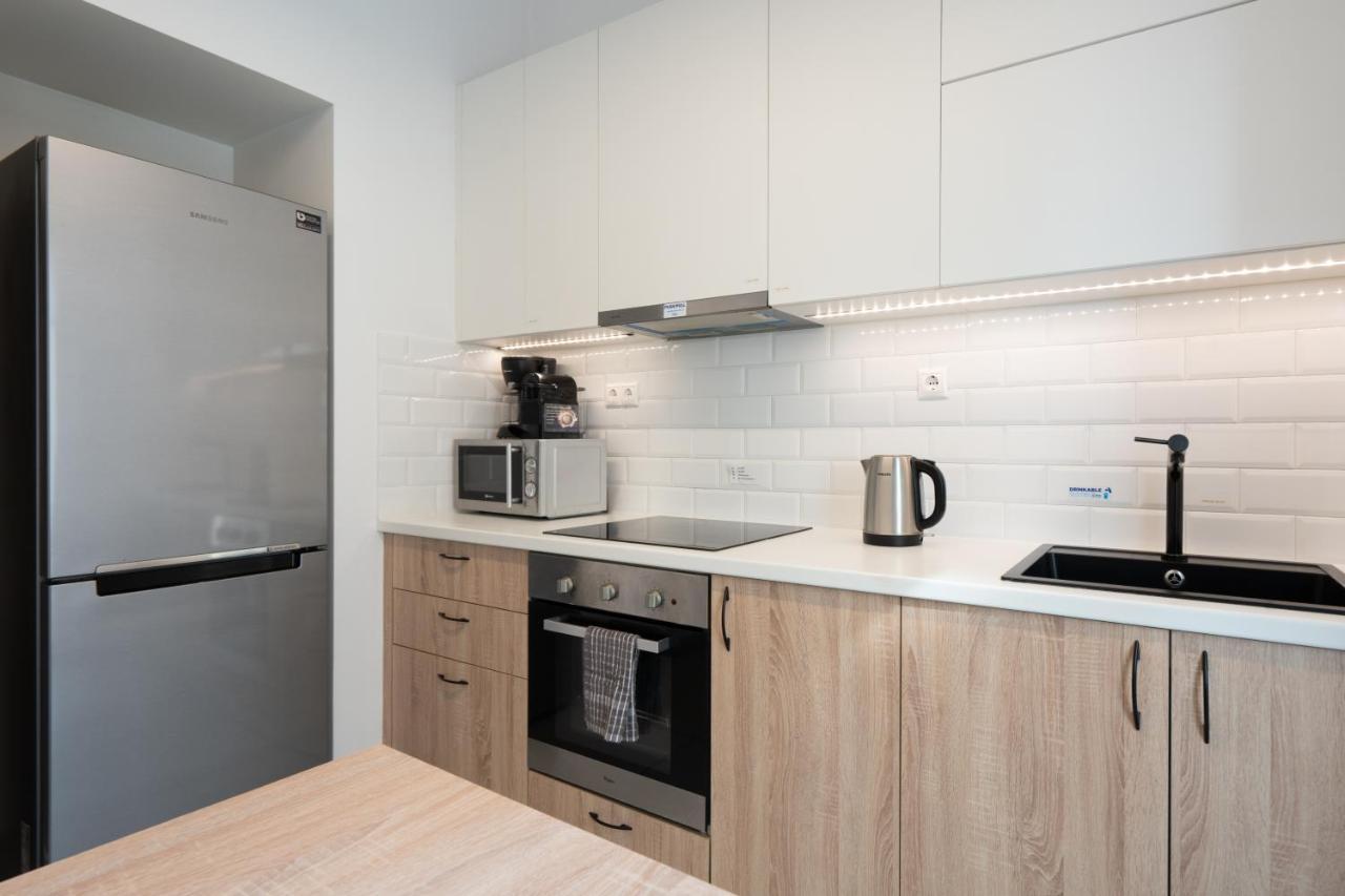 Classy Apartment In Koukaki, Walk To Metro & Acropolis Athens Ngoại thất bức ảnh